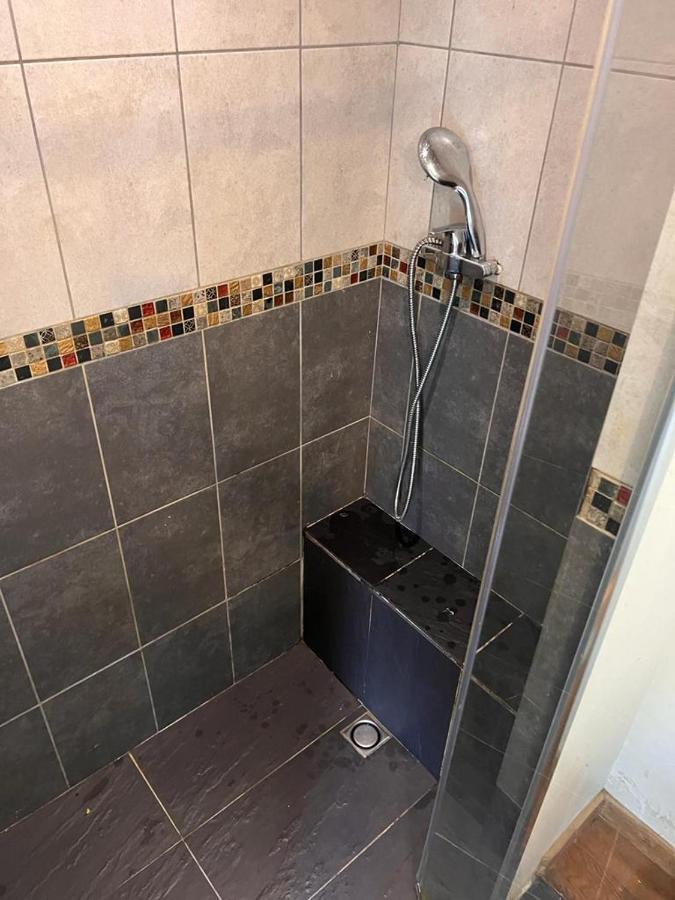 Privee Proche Metro Et Rocade Homestay *